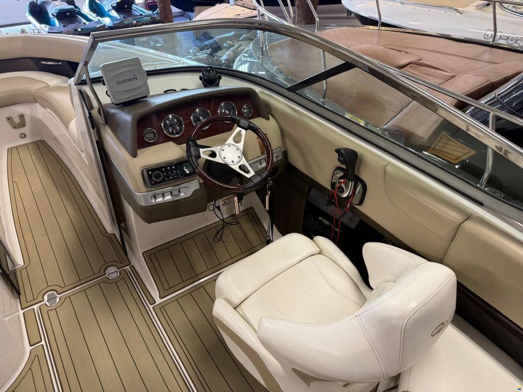 Regal 2500 Bowrider
