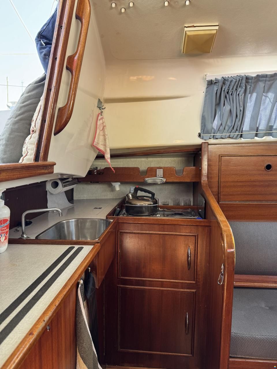 Spirit 28