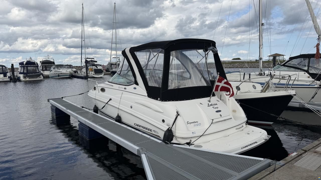 Chaparral Signature 260