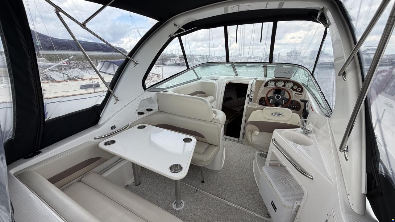 Chaparral Signature 260