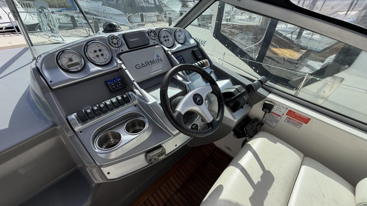 Monterey 290