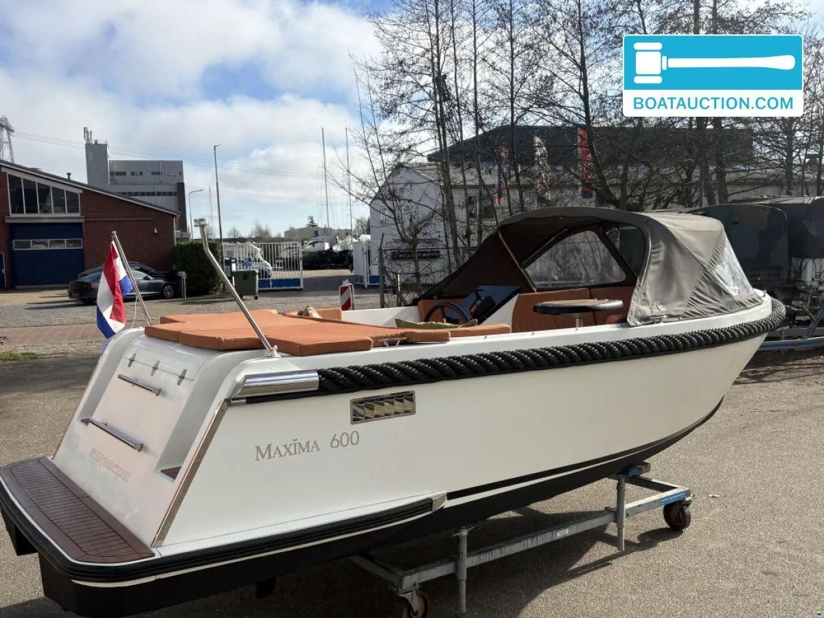 Maxima 600 Tender