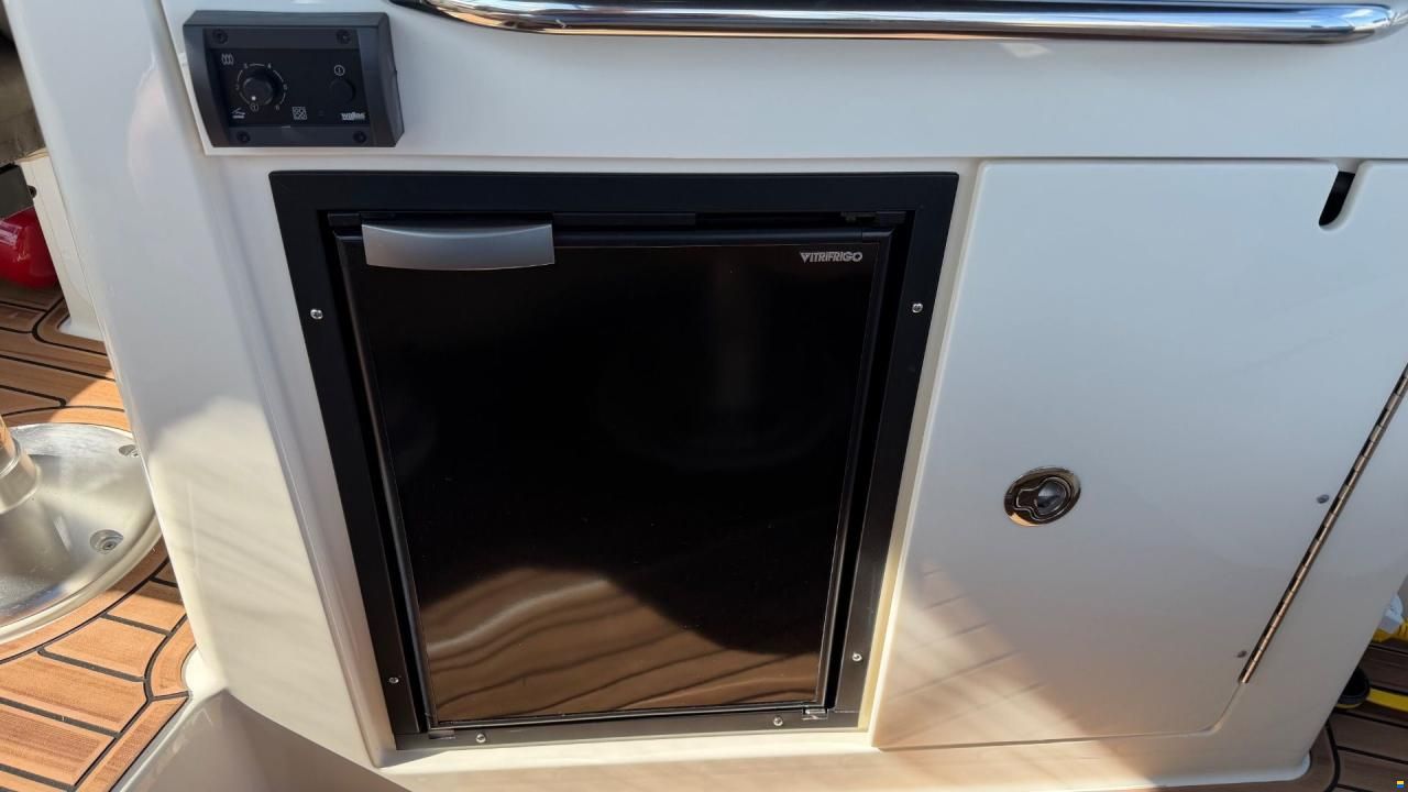 Uttern D77