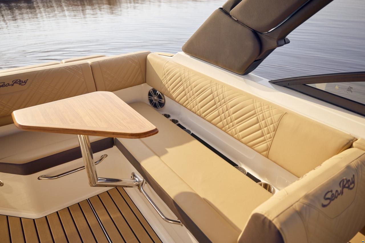 Sea Ray SDX 270 Surf