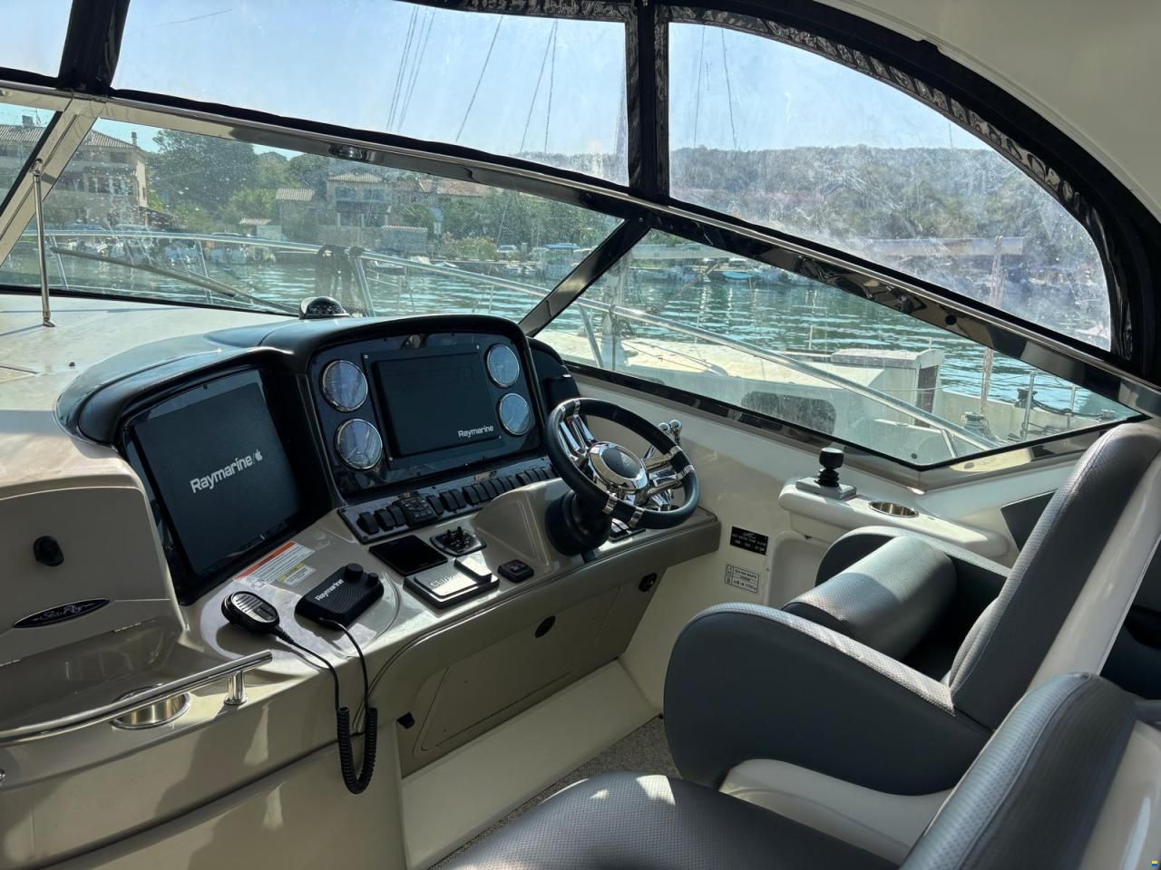 Sea Ray 395 Sun Dancer