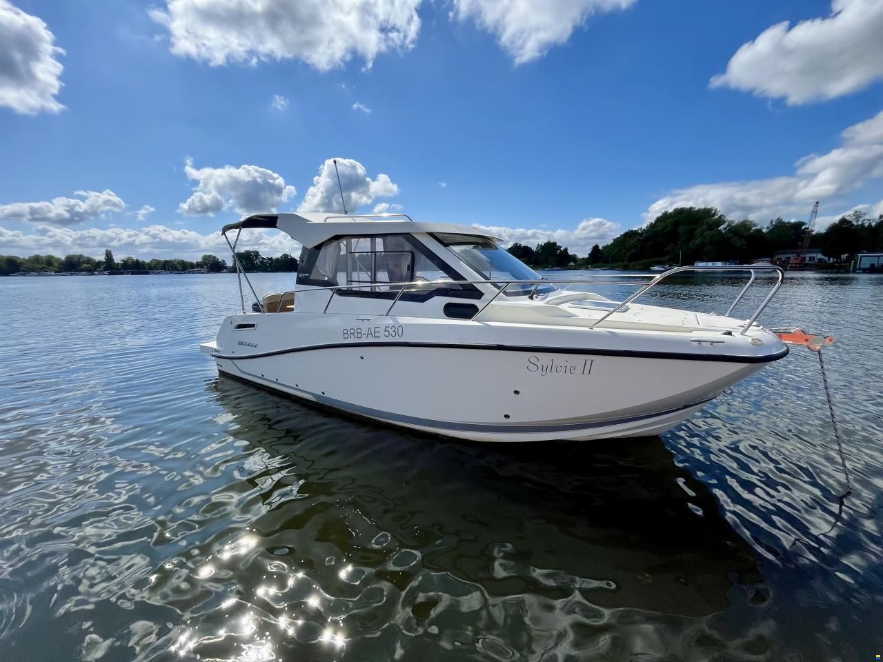 Quicksilver Activ 675 Weekend