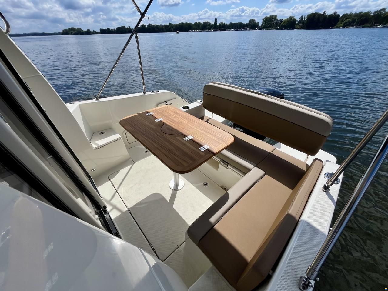 Quicksilver Activ 675 Weekend