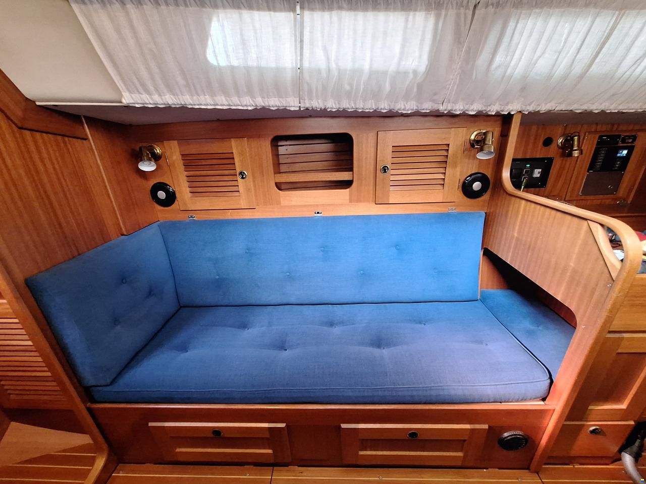 Hallberg-Rassy HR 34
