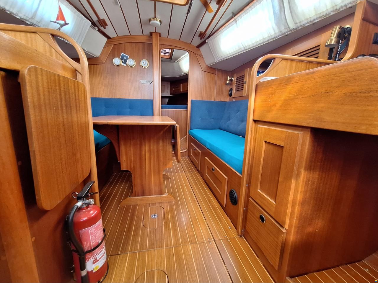 Hallberg-Rassy HR 34