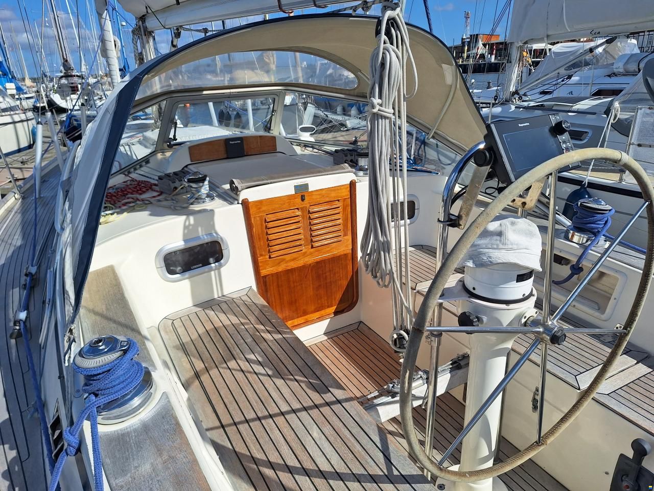 Hallberg-Rassy HR 34