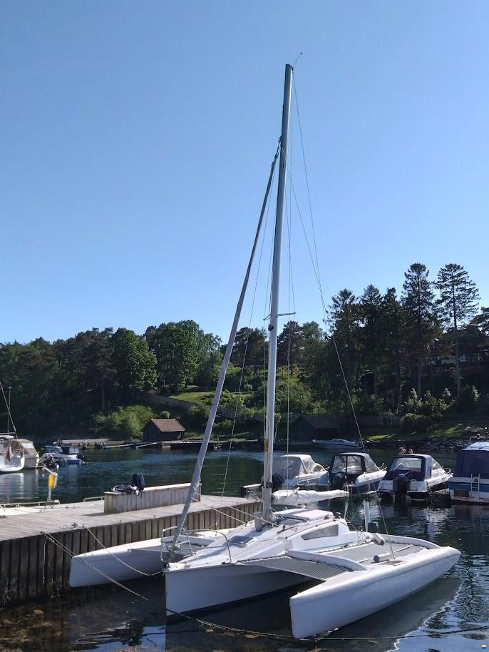 Corsair Yachts 750 Dash
