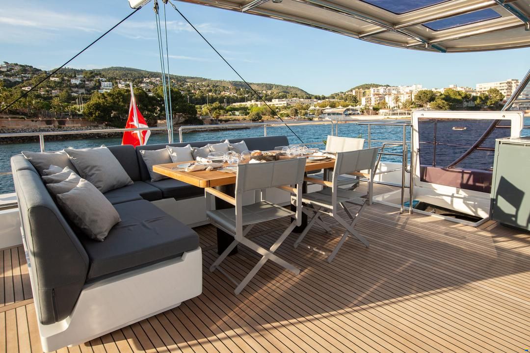 Sunreef 60 Sailing