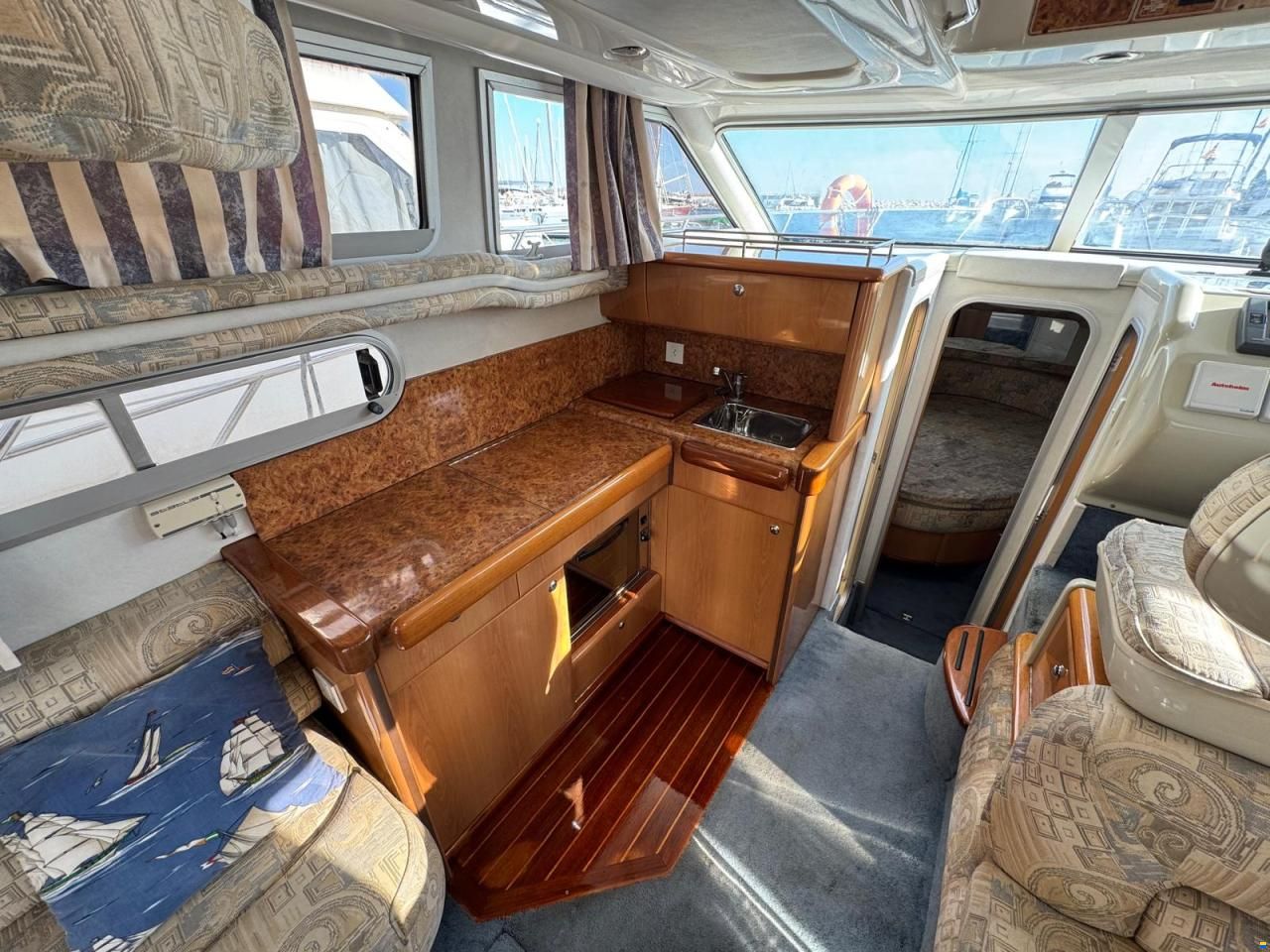 Sealine 330 Flybridge