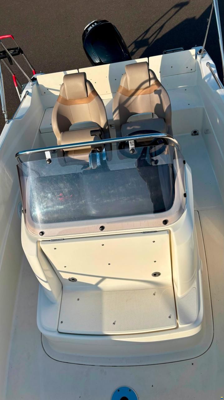 Quicksilver Activ 555 Open