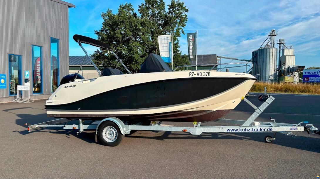 Quicksilver Activ 555 Open