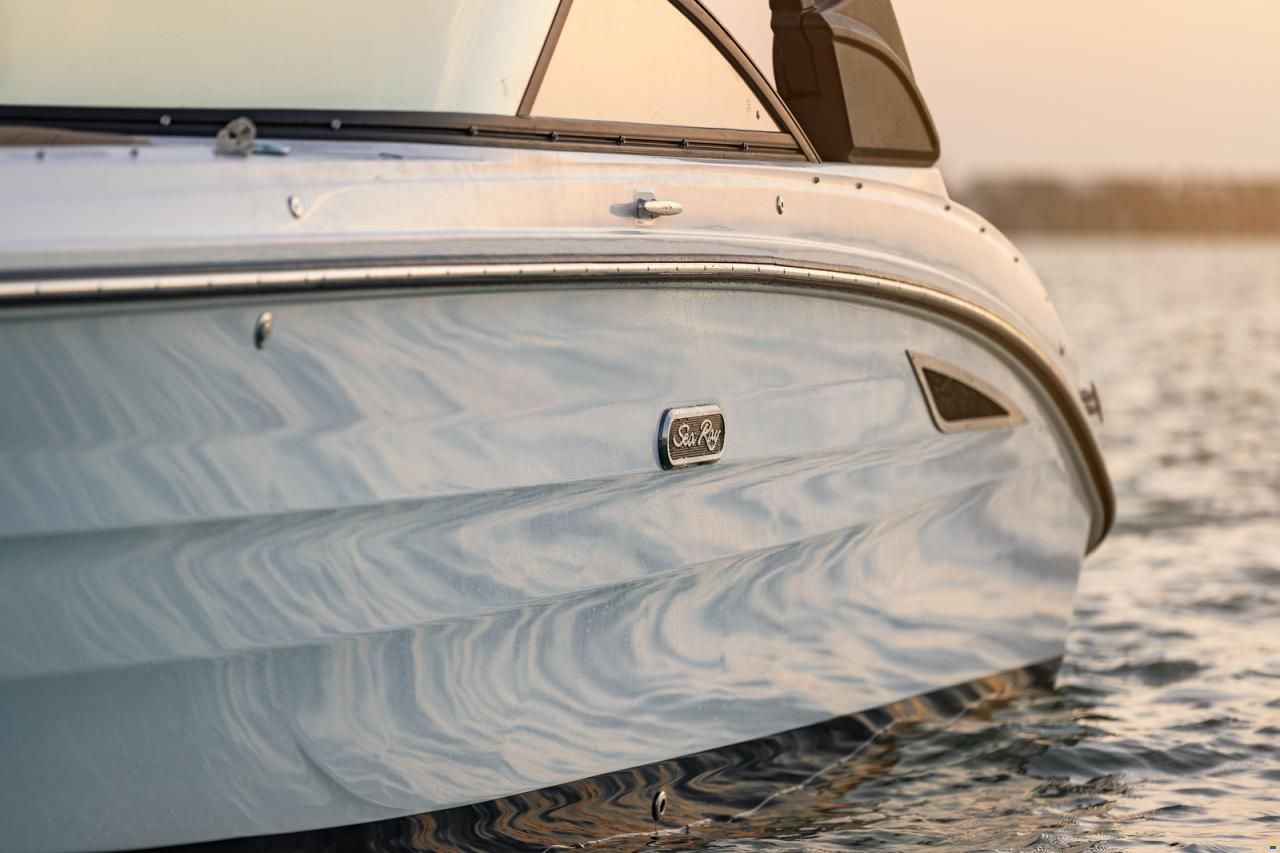 Sea Ray SDX 270
