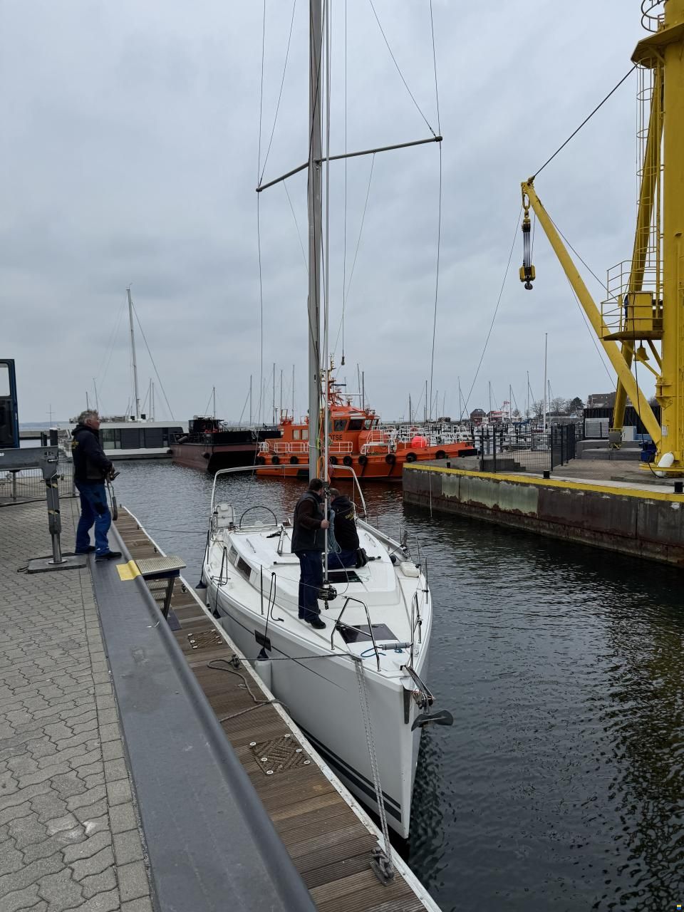 Hanse 385