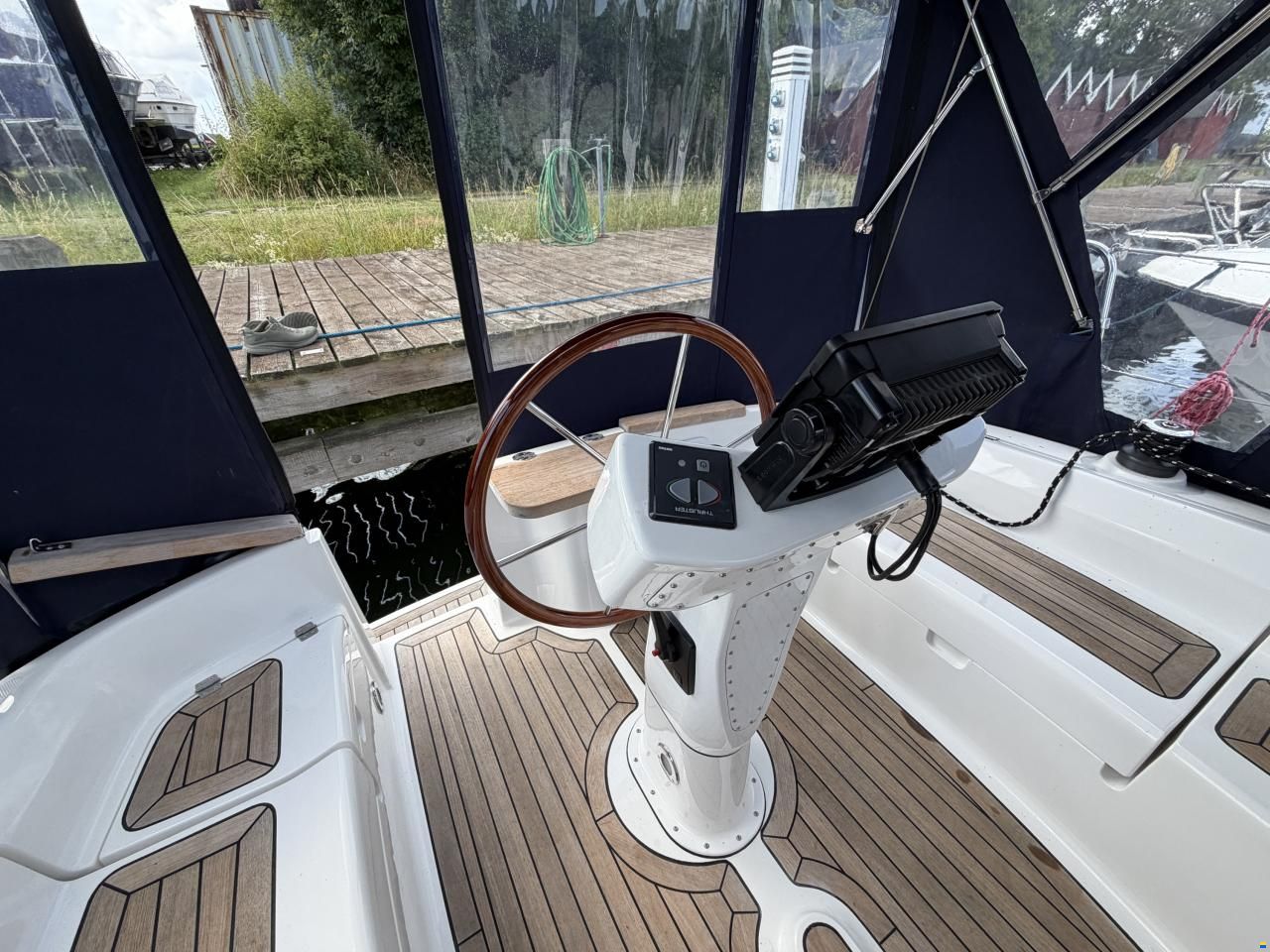 Solina Tango 33
