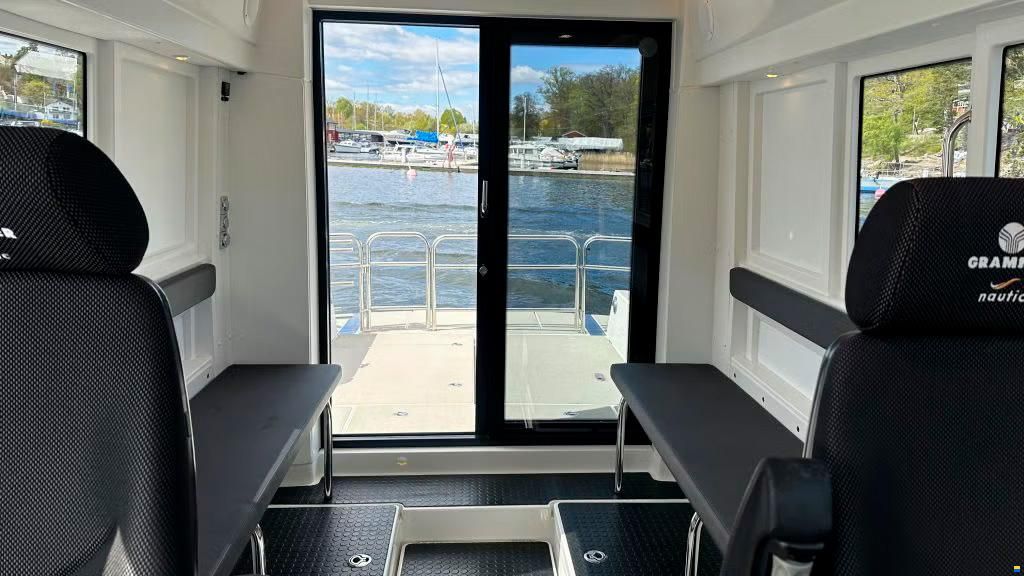 Paragon Yachts 31 Cabin
