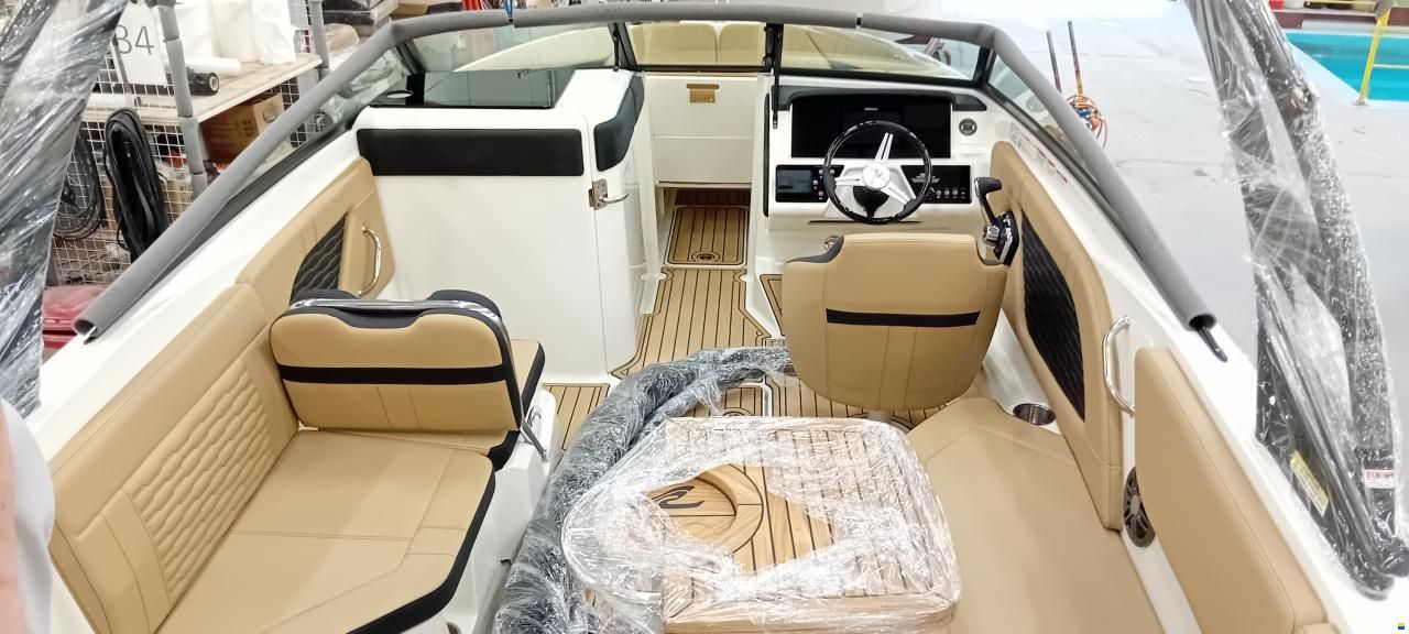 Sea Ray 230 SPXE