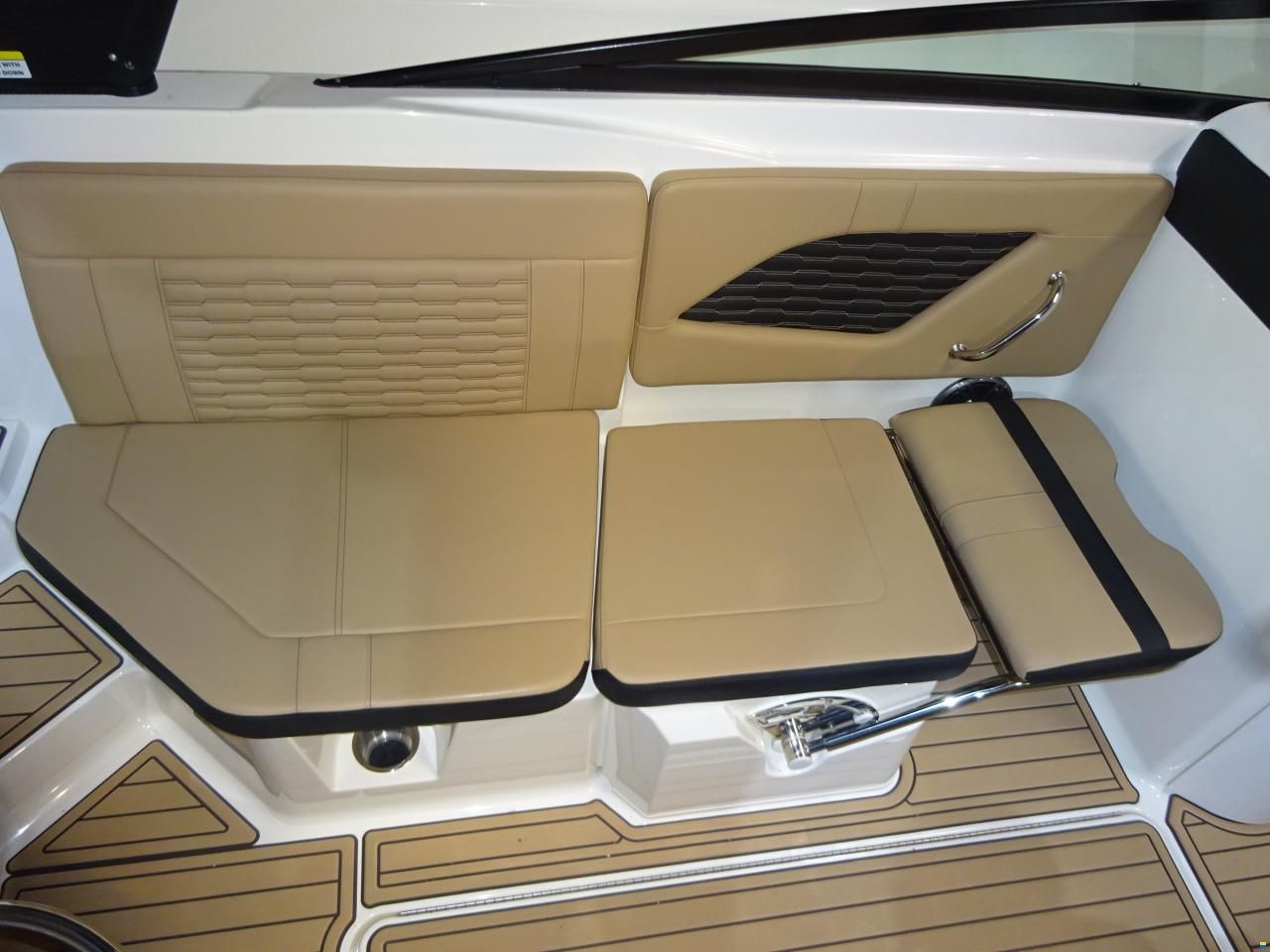 Sea Ray 230 SPXE