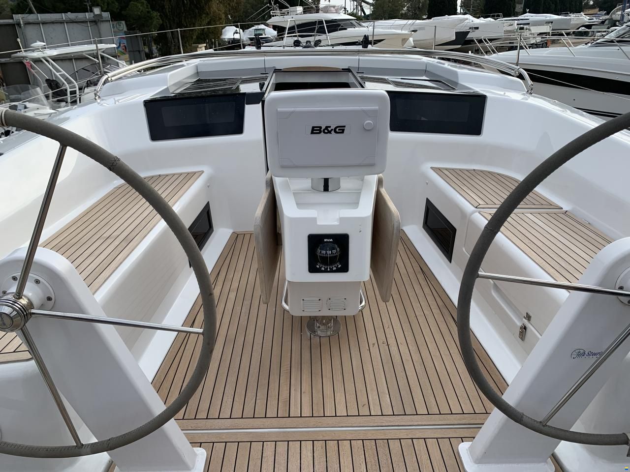 Hanse 418