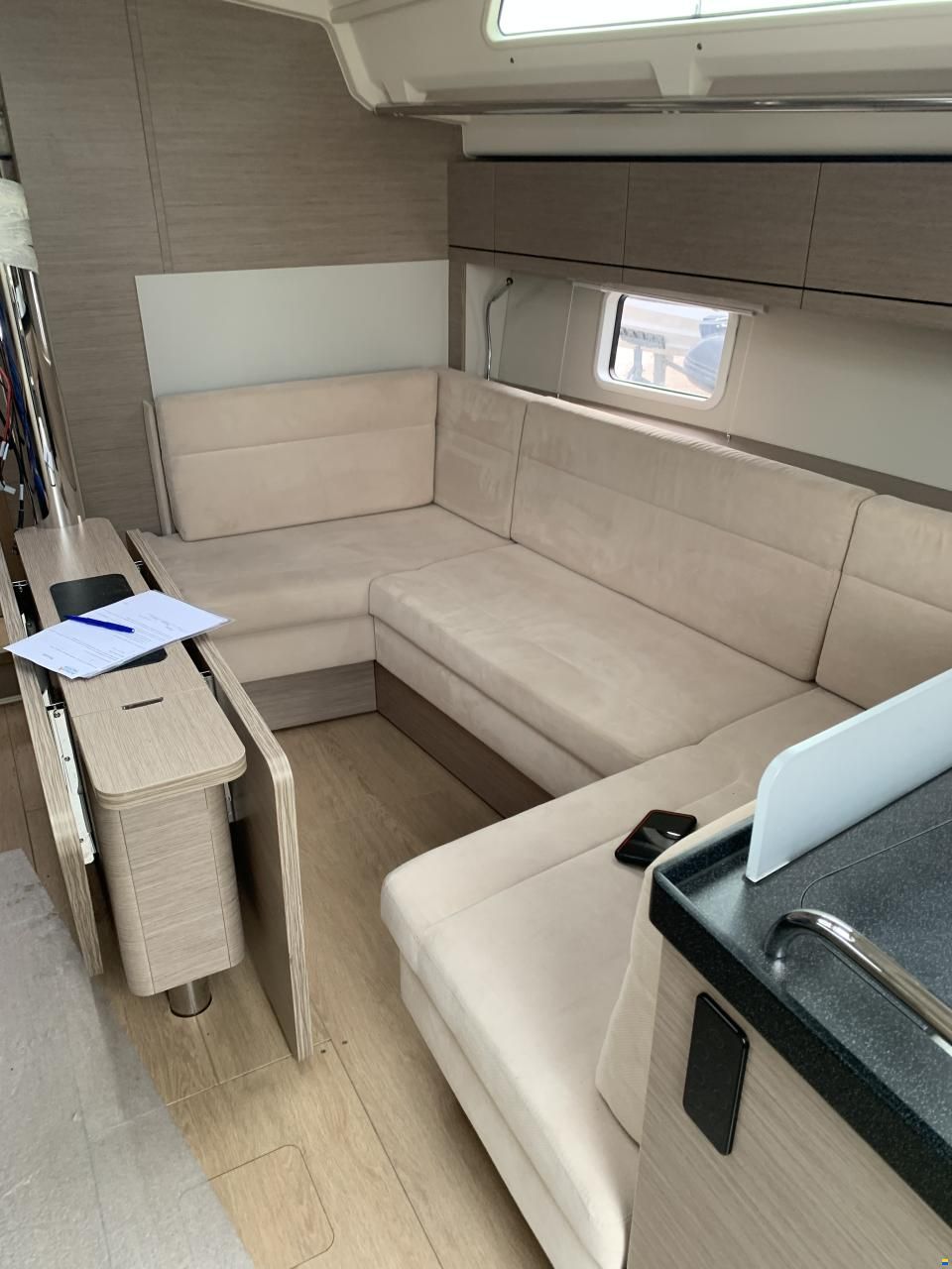Hanse 418