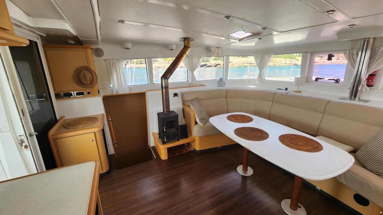 Lagoon 440