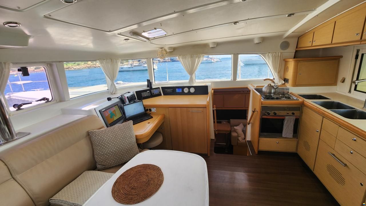 Lagoon 440