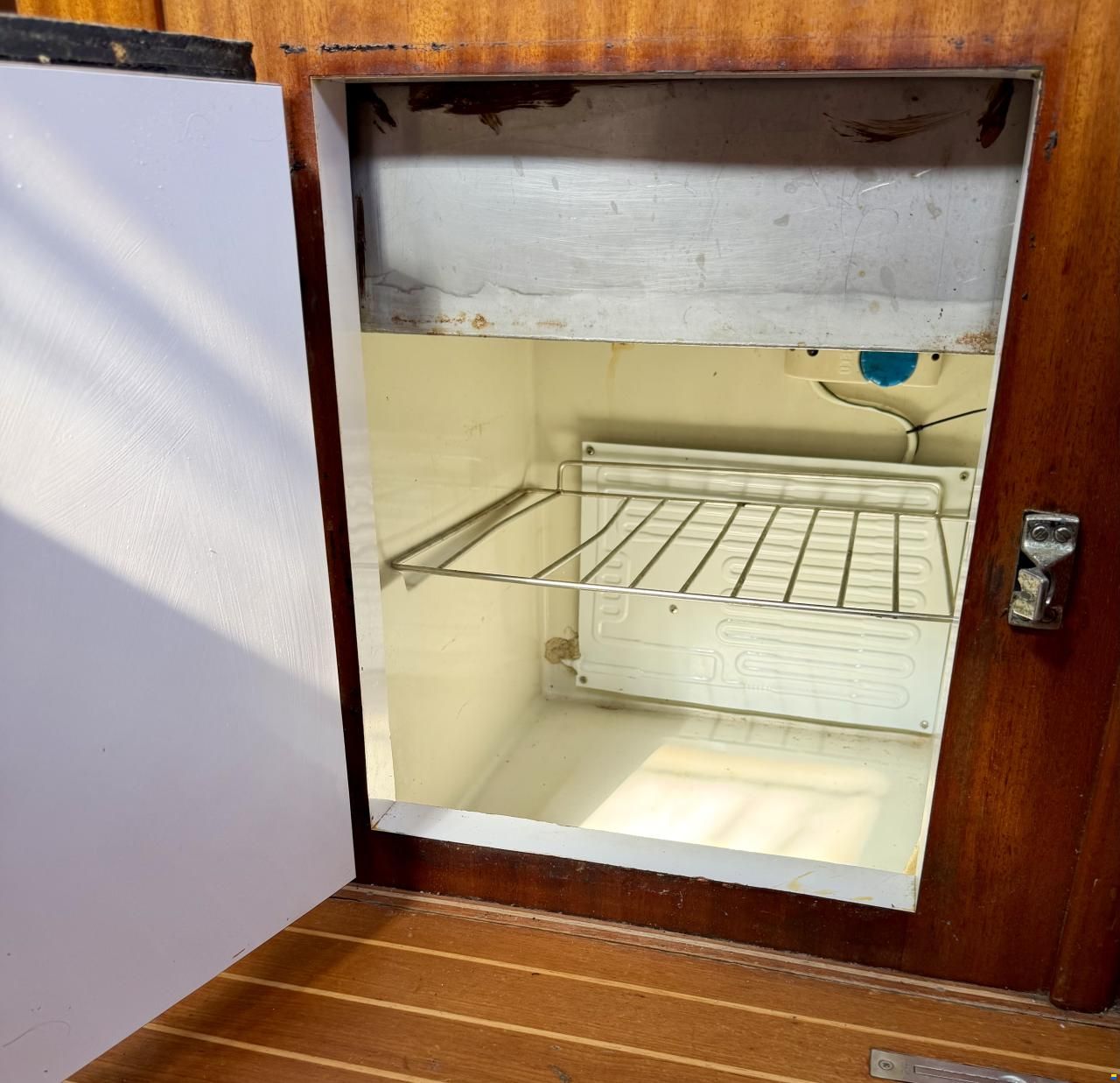 Kirie Ketch Fifty 40