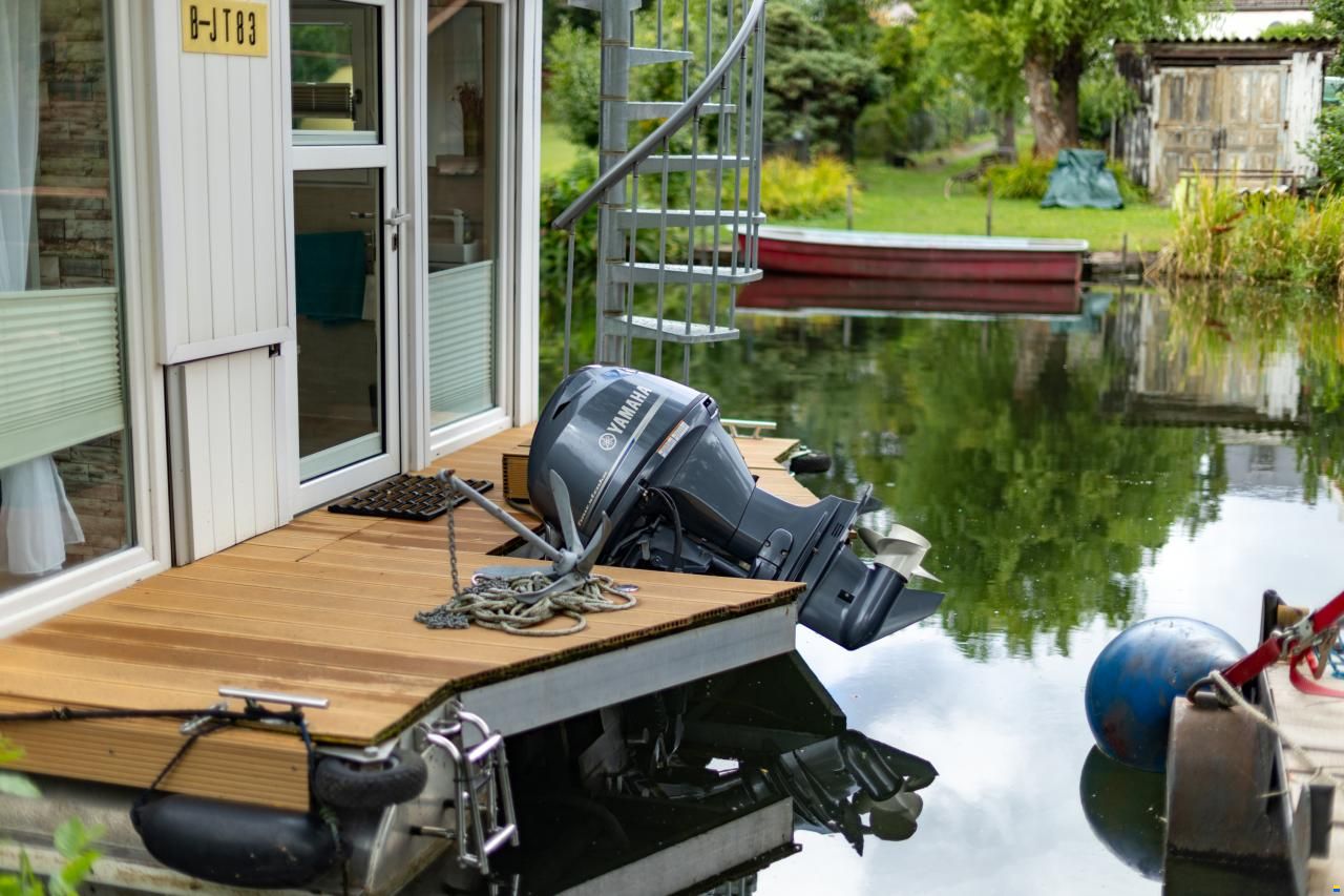 Hausboot 11000x4300 Lux Edition