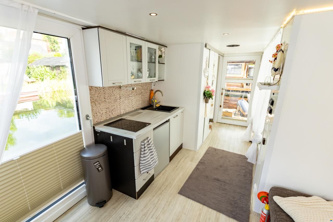Hausboot 11000x4300 Lux Edition