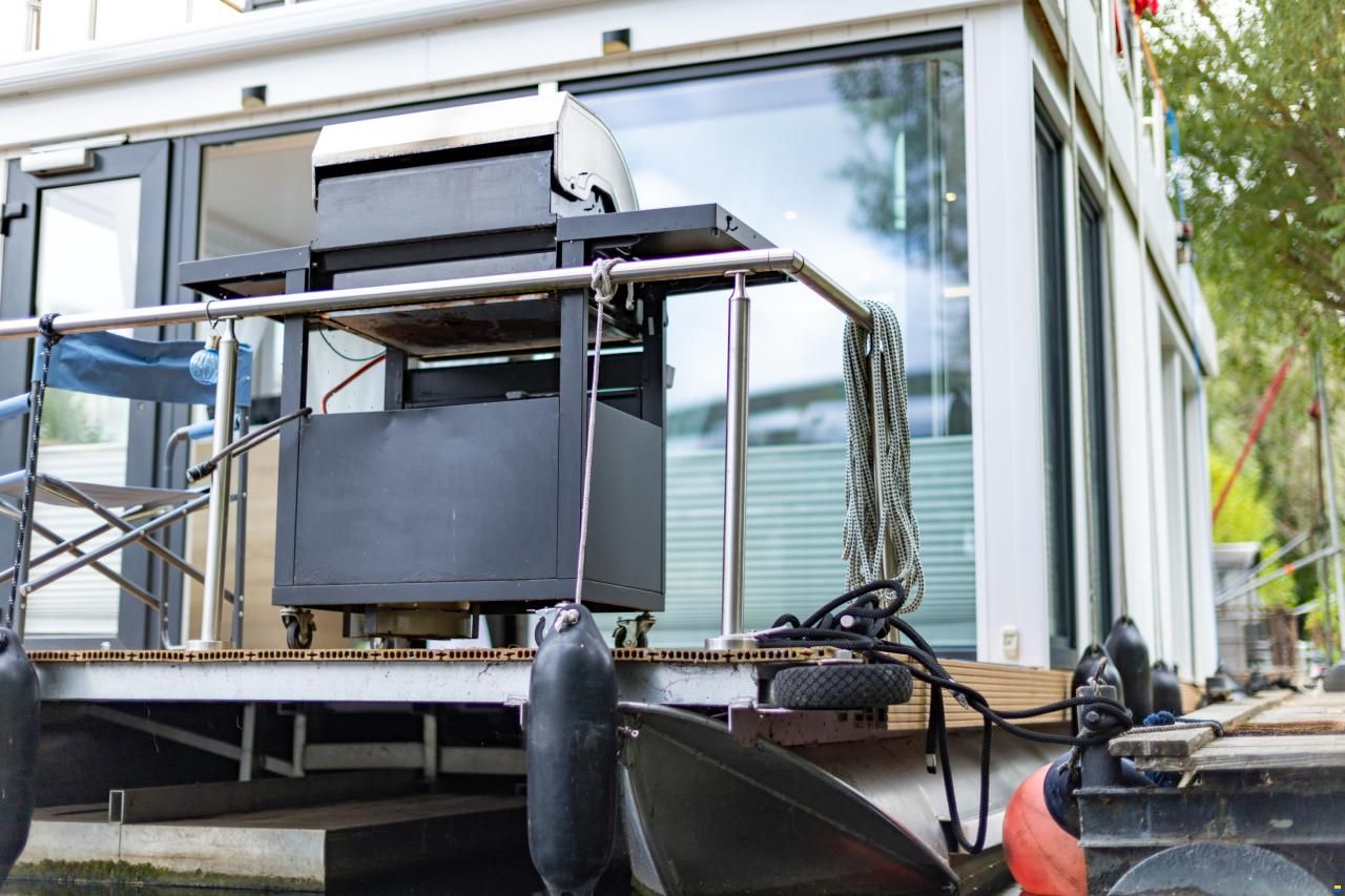 Hausboot 11000x4300 Lux Edition