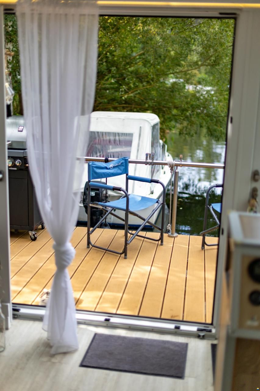 Hausboot 11000x4300 Lux Edition