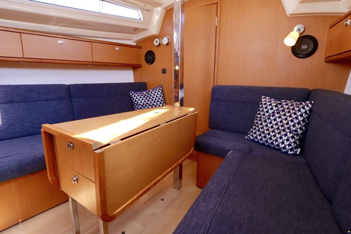 Bavaria 33 Cruiser