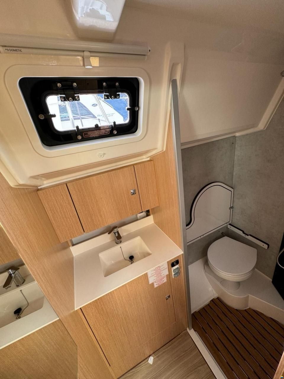 Bavaria C42
