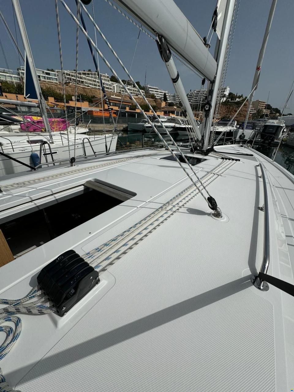 Bavaria C42