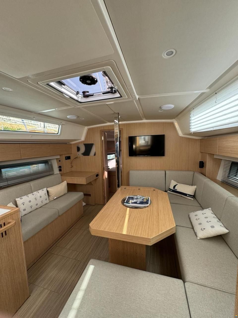 Bavaria C42