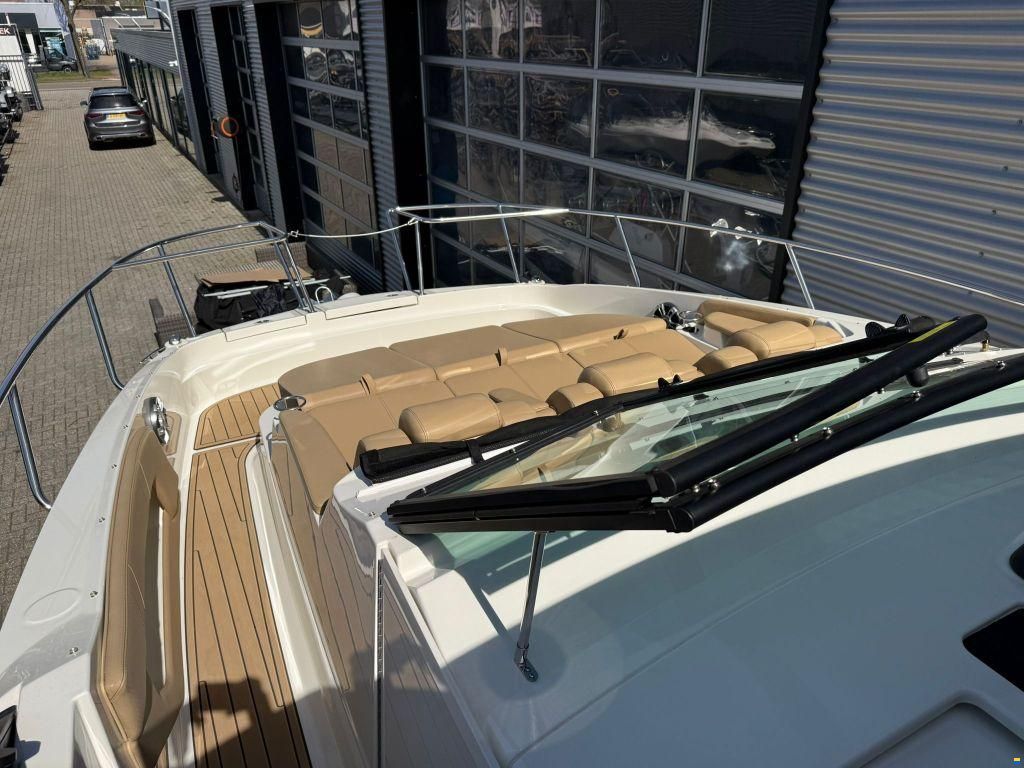 Sea Ray Sundancer 320
