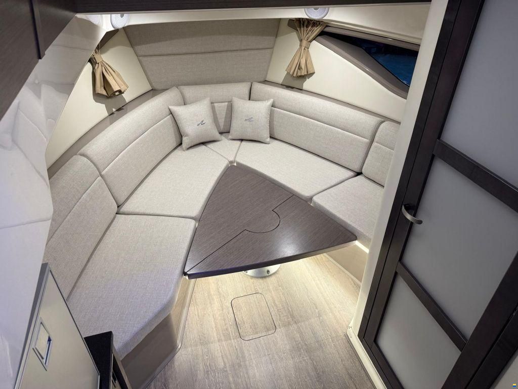 Sea Ray Sundancer 320