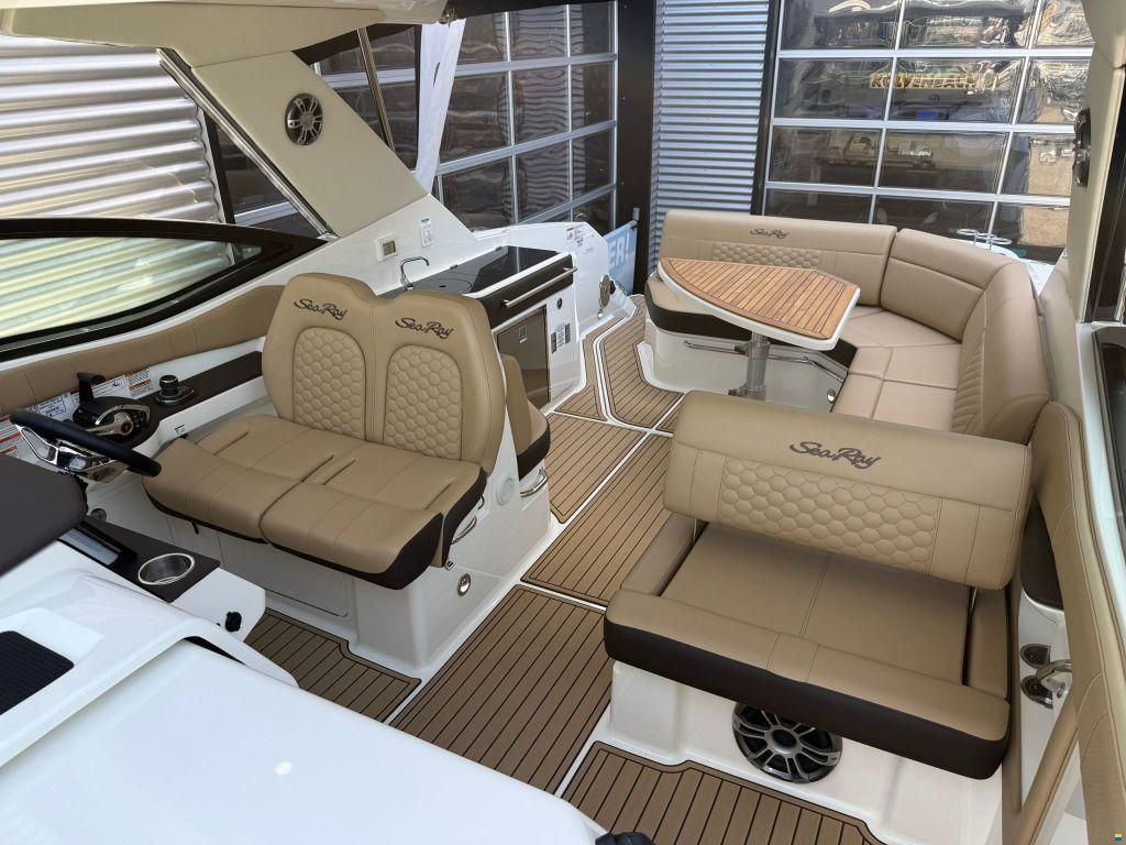Sea Ray Sundancer 320