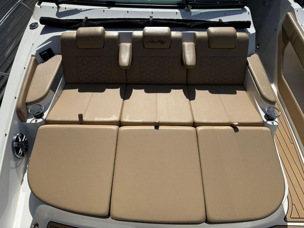 Sea Ray Sundancer 320