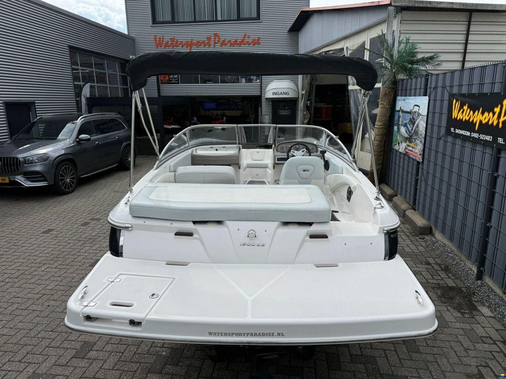 Regal 1900 ES