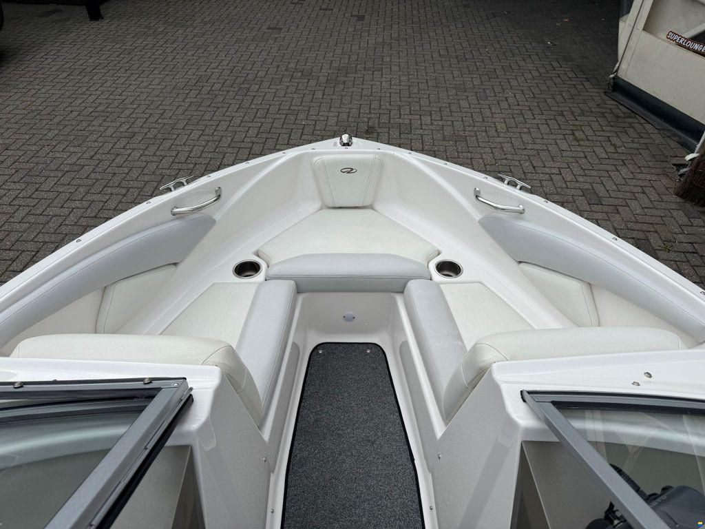 Regal 1900 ES