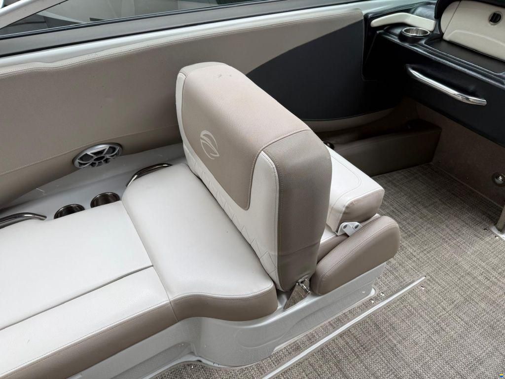 Crownline 225 SS