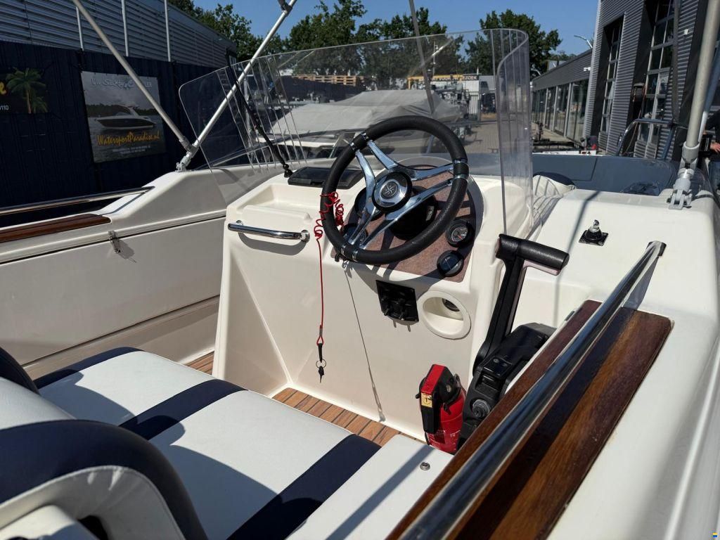 Quicksilver 500 Commander