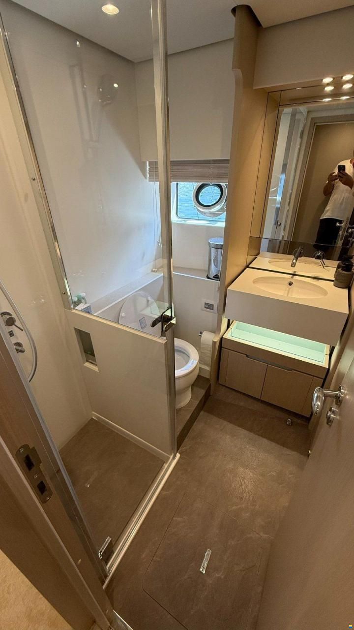 Azimut 68 FLY - MODEL 2024