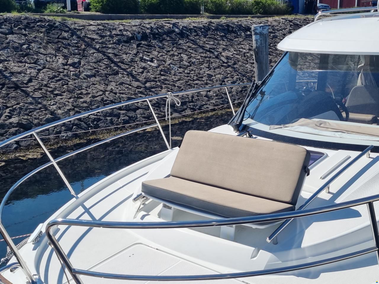 Jeanneau Motorboot Merry Fisher 895, Baujahr 2017