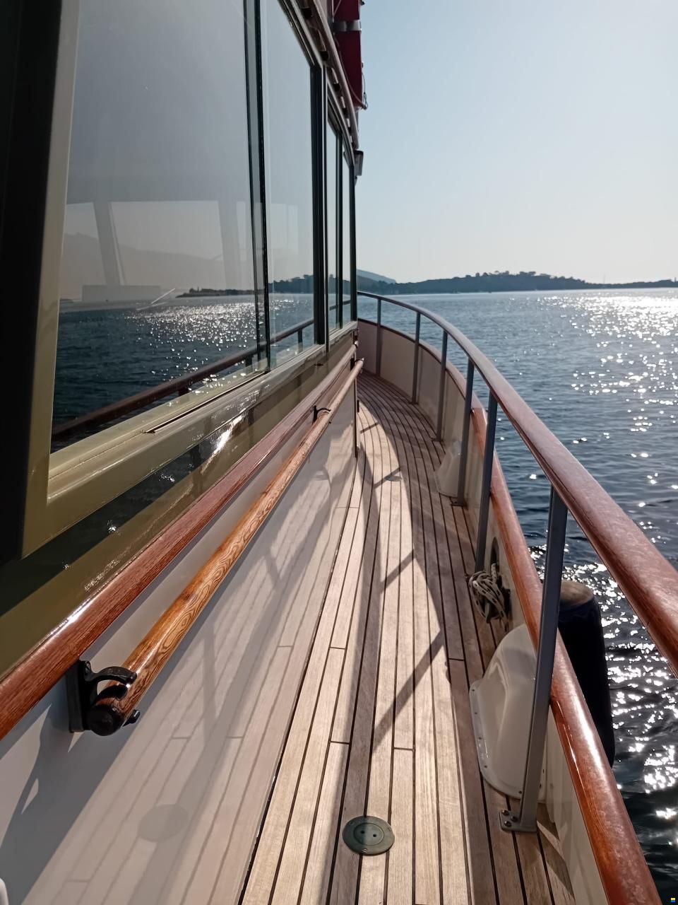 Grand Banks 42