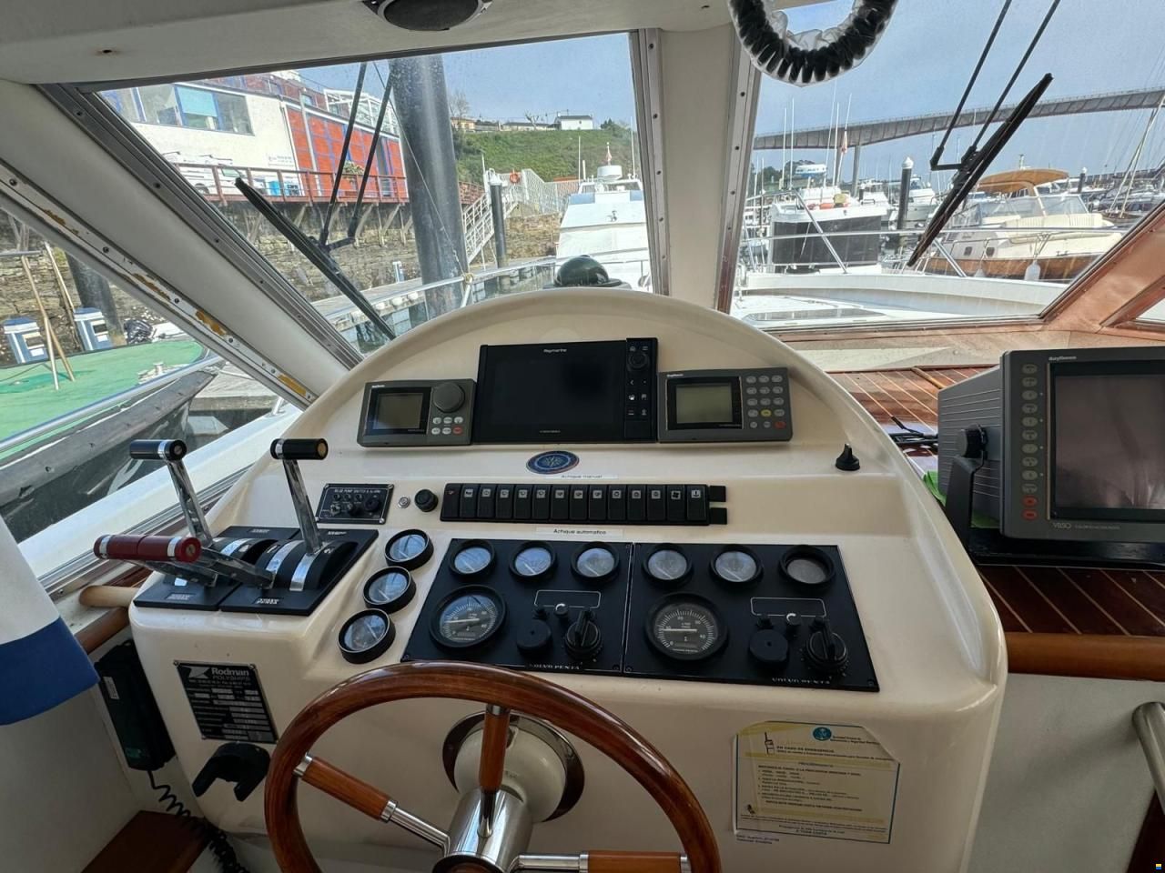Rodman 1250 Fly